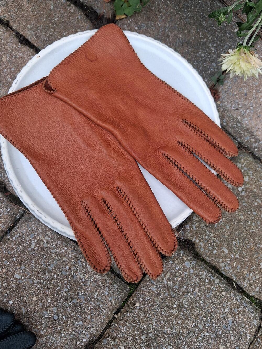 Vintage Sta-Soft Deerskin Leather Gloves – Supple Cognac Driving Gloves (Small)